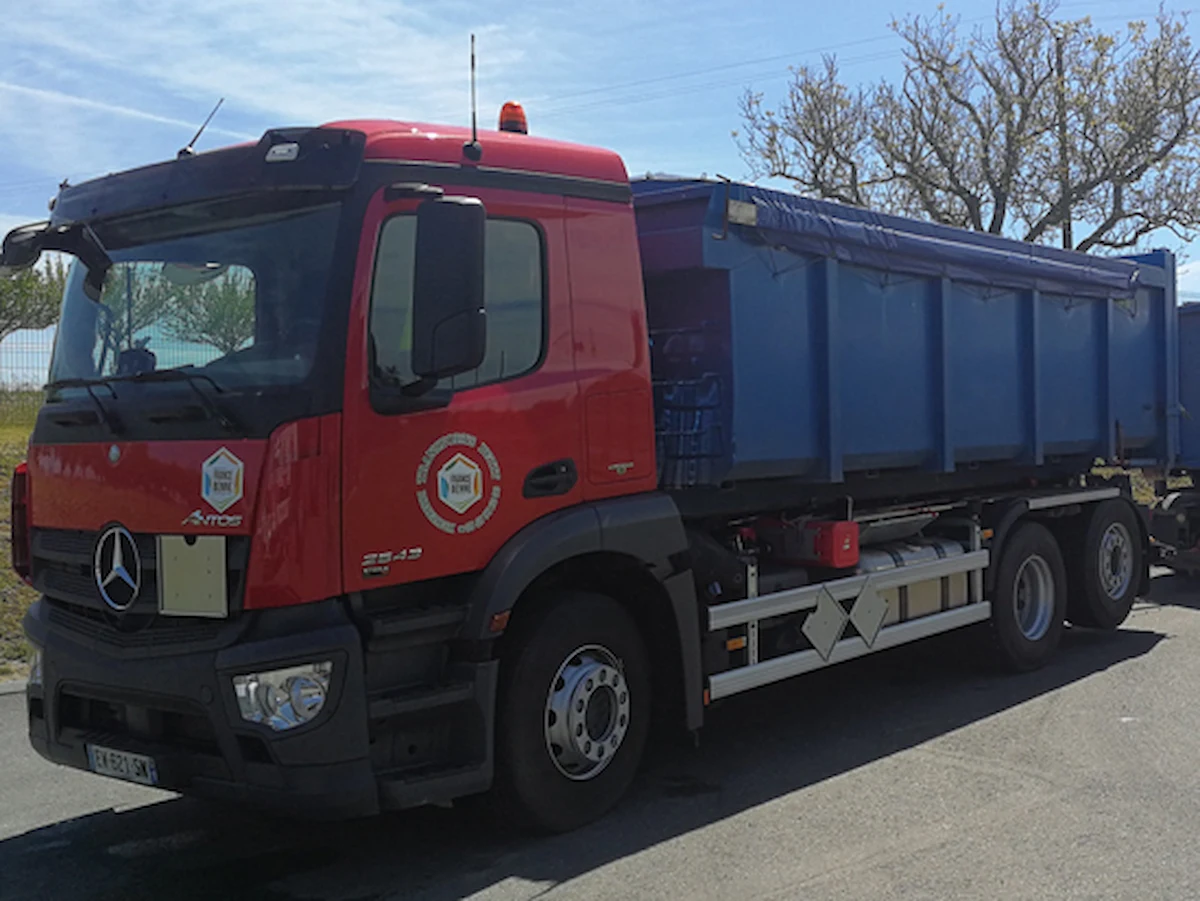 Transports Petit Transport Routier De Produits Conditionnes A Barbezieux Saint Hilaire Camion Remorque Polybenne2 2 Transports Petit Transport Routier De Produits Conditionnes A Barbezieux Saint Hilaire Camion Remorque Polybenne2 2